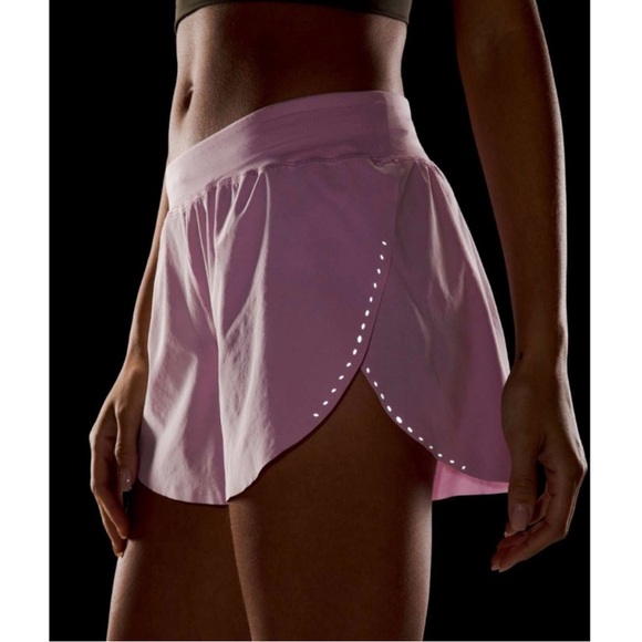 Lululemon Find Your Pace High-Rise Lined Short 3" in
Pink Peony - Picture 14 of 16